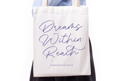 Gafisha Lindiaki - Stylish Handwritten Font Product Image 3