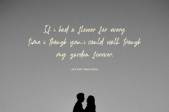 Gesourty Douthes Signature Casual Handwritten Font Product Image 3