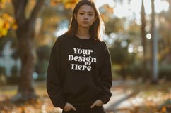 Gildan 5000 Crewneck Women Black Color T-shirt Mockup Product Image 1