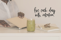 Grassland Script Product Image 2