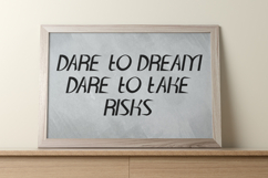 Hanrigton Font Product Image 8