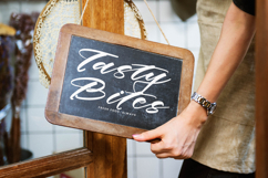 History Kindes - Modern Calligraphy Script Font Product Image 2