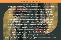History Kindes - Modern Calligraphy Script Font Product Image 19