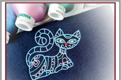 Outline of a cat with body filling pattern. Cat 4. Product Image 7