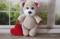 Crochet Pattern for Bear with Heart Product Image 1
