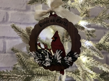 Scallop Frame Cardinal Ornament - Laser Cut File Product Image 3