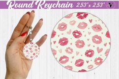 Spring Round Keychain | kisses pattern Product Image 1