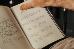 Khalida Florent Font Product Image 9