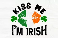 Kiss me I'm Irish SVG, St Patricks day svg, St Patricks Lips Product Image 1