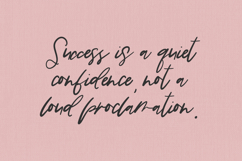 La Rue Script Product Image 6