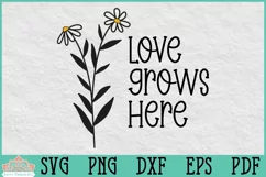 Love Grows Here Home Sign Farmhouse Round Door Hanger