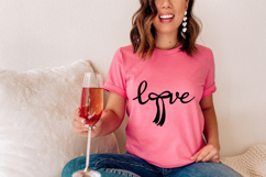 Valentine’s Day love script SVG featuring smooth cursive lettering and a bow-like loop, ideal for Cricut and Silhouette projects like shirts, signs, and cards.