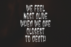 Ludiezt Dripping Display Font Product Image 2