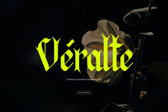 Manthra Klaussa | Blackletter Typeface Product Image 6