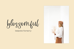 Marigold Market Script Product Image 2