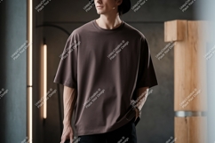 Man wearing brown t shirt casual Product Image 1