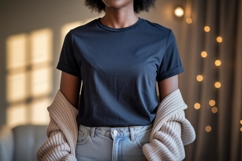 Dark blue t shirt light wash jeans knit cardigan image Product Image 1
