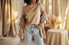 Woman wearing casual outfit t-shirt Product Image 1