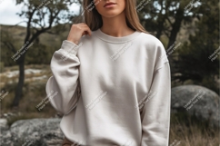 Woman wearing light beige sweatshirt outdoors nature Product Image 1