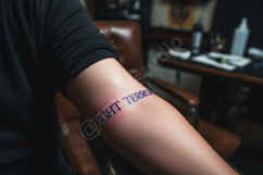 Dujuhu - Modern Elegant Serif Typeface Product Image 4