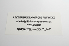 Huva - Modern Minimalist Sans Serif Typeface Product Image 4