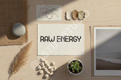 Cehuwu - Modern Elegant Serif Typeface Product Image 4