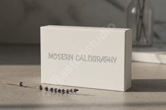 Debe - Elegant Modern Serif Typeface Product Image 15