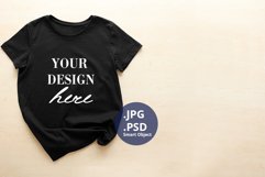 Black Woman t-shirt with empty space Mockup, PSD Mockup Product Image 1