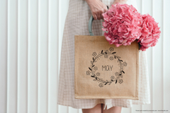 Monthly Wreaths | Hand-Drawn 4 Seasons Frames Calendar Product Image 5