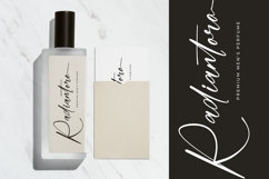 Mountain Heritages - Stylish Signature Font Product Image 2