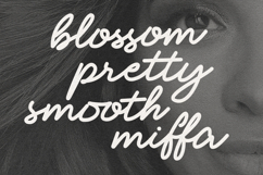 Mudelhos Modern Calligraphy Script Font Product Image 4