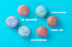 Omako Phonta Playful Psychedelic Display Font Product Image 3