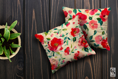 Creamy Red Watercolor Flowers Pattern Product Image 4