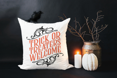 Trick or Treaters Welcome | Halloween Round Sign Product Image 3