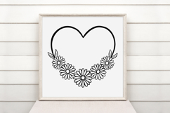 Pretty Daisy Heart Wreath Flower Graphic Clipart PNG Product Image 2