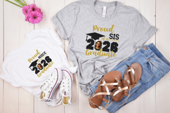 Proud Mom of 2026 Graduate SVG with Picture Product Image 4