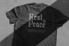 Qindret | Blackletter Typeface Product Image 8