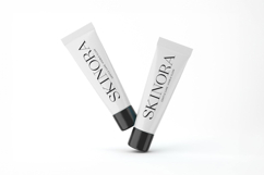 Qiona - Thin Serif Font Product Image 18