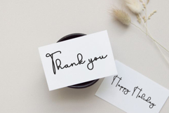Simple Background Product Image 8