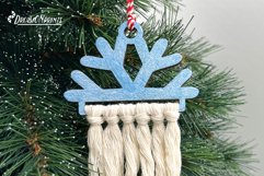 Snowflake macrame ornament for making your own Christmas decorations. 