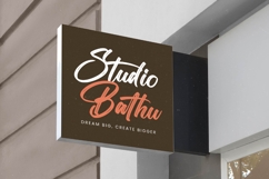Stoplight - Bold Calligraphy Font Product Image 4