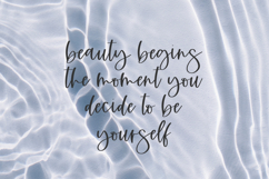 Summerlight Script Font Product Image 5