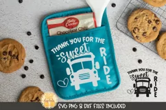 School Bus Driver Quote on Oven Mitt Mockup 
