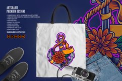 Nautical anchor decorated with blooming flowers Product Image 4