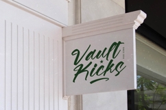 Vaughn Daniel - Bold Handwritten Font Product Image 7