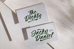 Vaughn Daniel - Bold Handwritten Font Product Image 12