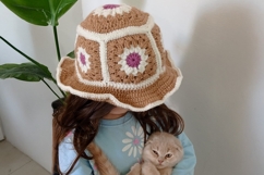 Granny Squares Hat Crochet Pattern Product Image 1