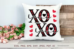XOXO SVG Love Hearts Buffalo Plaid Valentine's Day Cut Files Pillow
