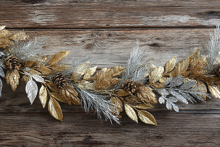 Gold Silver Glitter Garland - Rustic Wood Holiday Backdrop