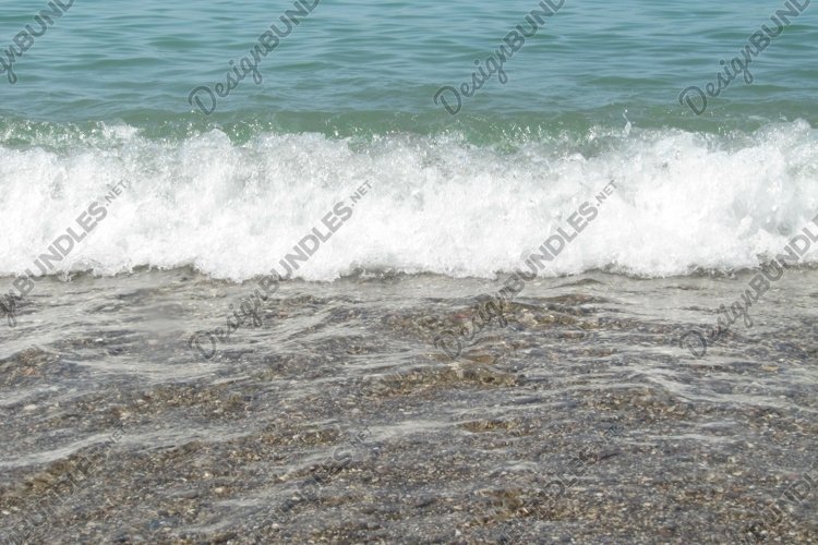 SET Shows foam of sea wave, wildlife pond example image 1